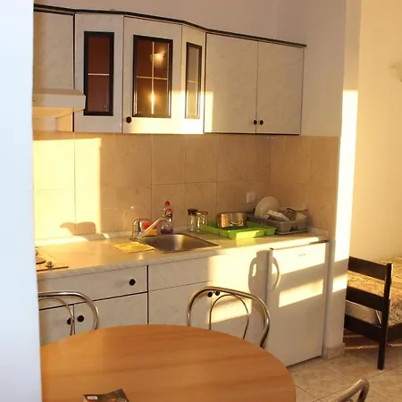 With A Parking Space Gradac, Makarska - 15628 Gradac (Split-Dalmatia)